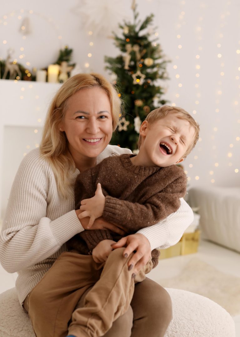 naturalna sesja świąteczna z mamą Bydgoszcz